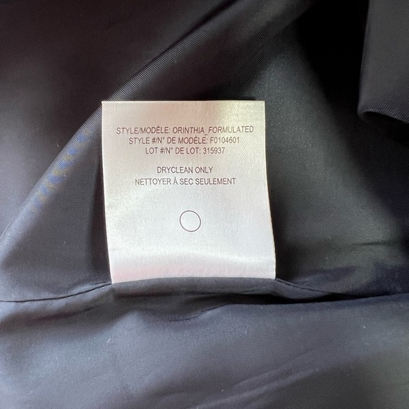 Theory Cap Sleeve Structured Fitted Black Crepe Mini Dress, size 6 - Picture 3 of 9